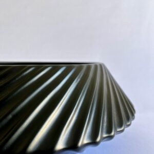 Cachepô Cuia Nave Preta Fosca