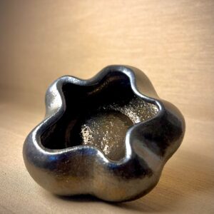 Cachepô de Cerâmica Esmaltada Cuia Dark Metalic Waves