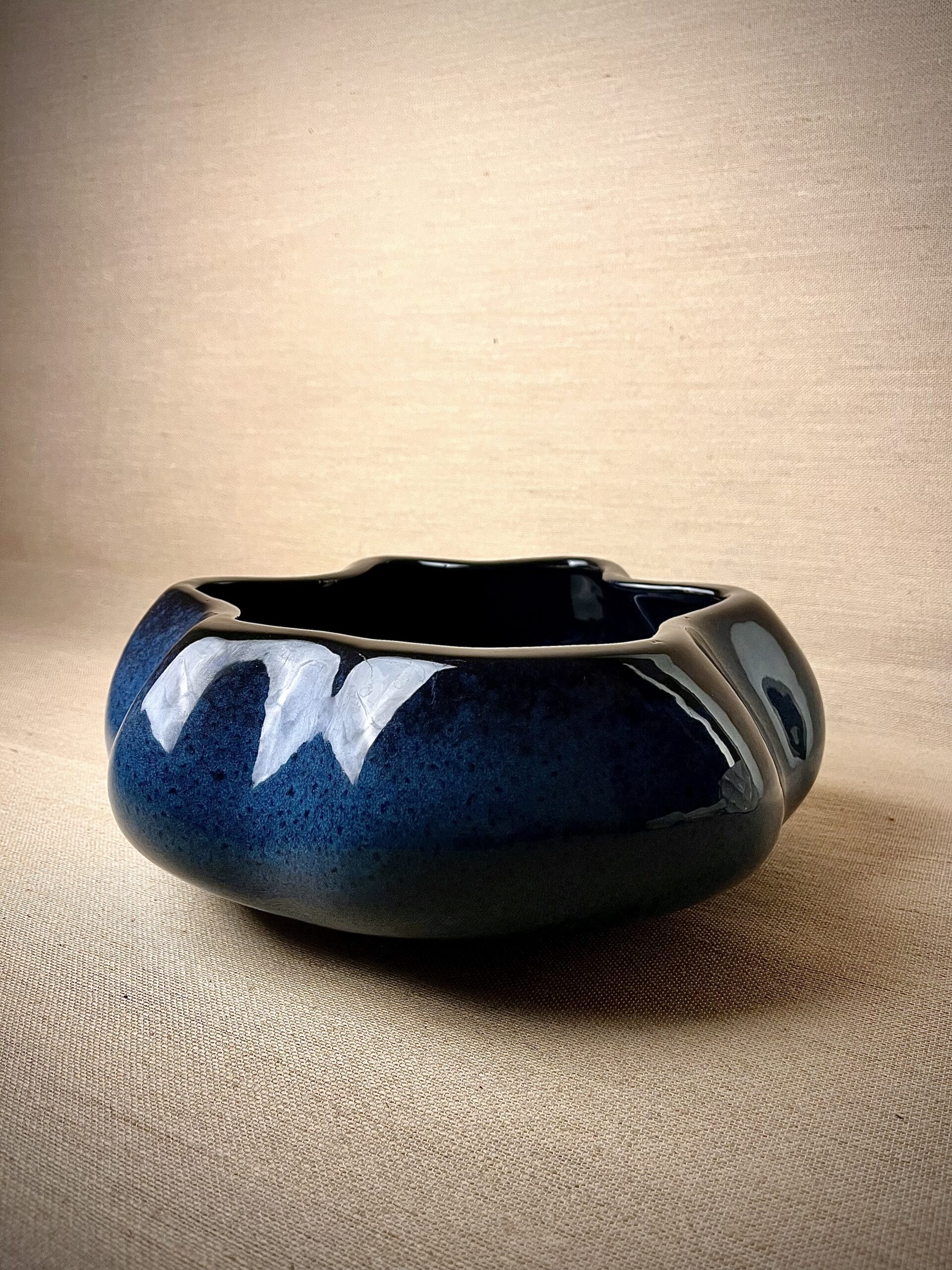 Cachepô de Cerâmica Esmaltada Cuia Acqua Esuro Waves