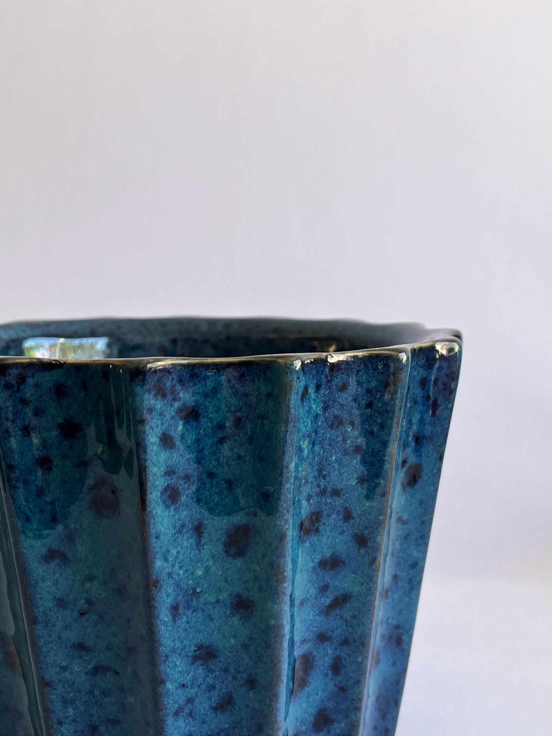 Cachepô de Cerâmica Esmaltada Acqua Esuro Ondas - Imagem 3