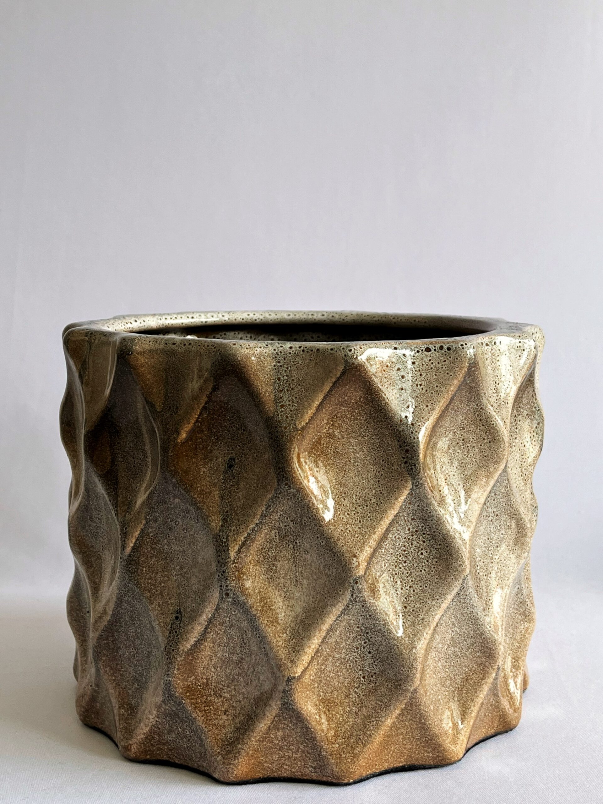 Cachepô de Cerâmica Esmaltada Matelassê Sand Quail