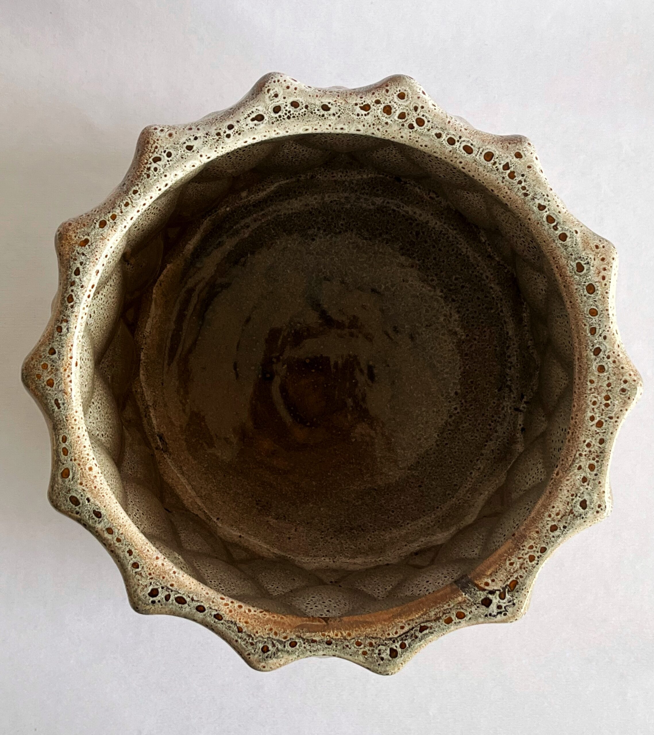 Cachepô de Cerâmica Esmaltada Matelassê Sand Quail - Imagem 4