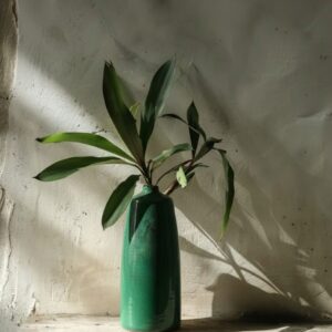 Vaso de Cerâmica Esmaltada Turquesa Decorativo G