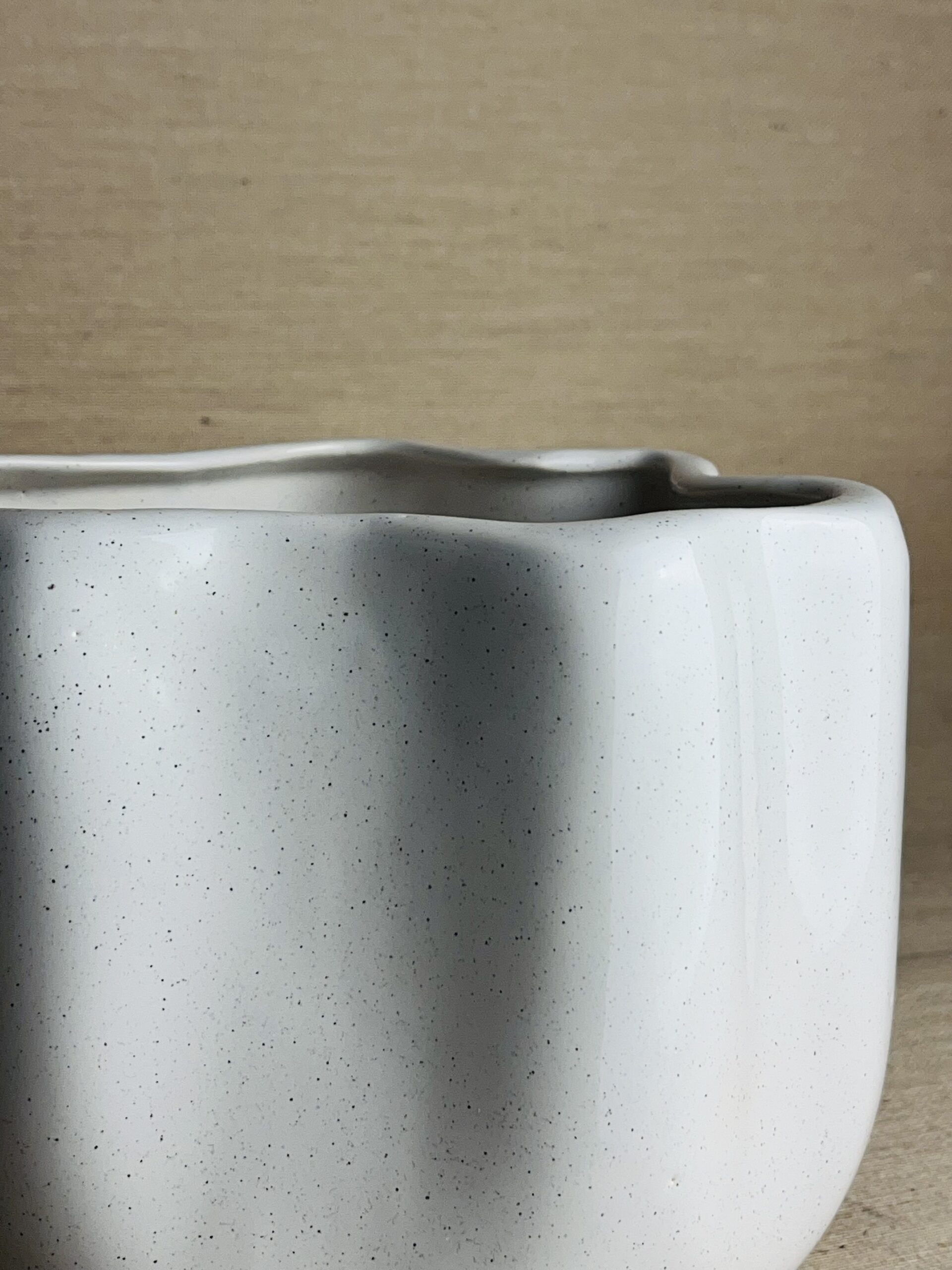 Cachepô White Dots Waves - Imagem 3